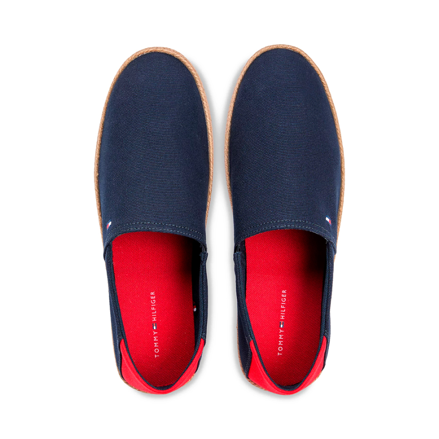 alpargatas-de-lona-com-logotipo-bordado