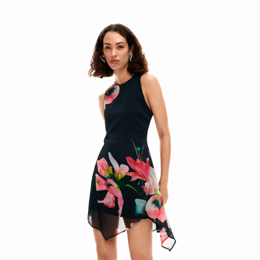 vestido-floral-assimetrico