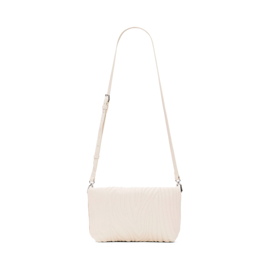 mittelgrosse-tasche-mit-gravuren