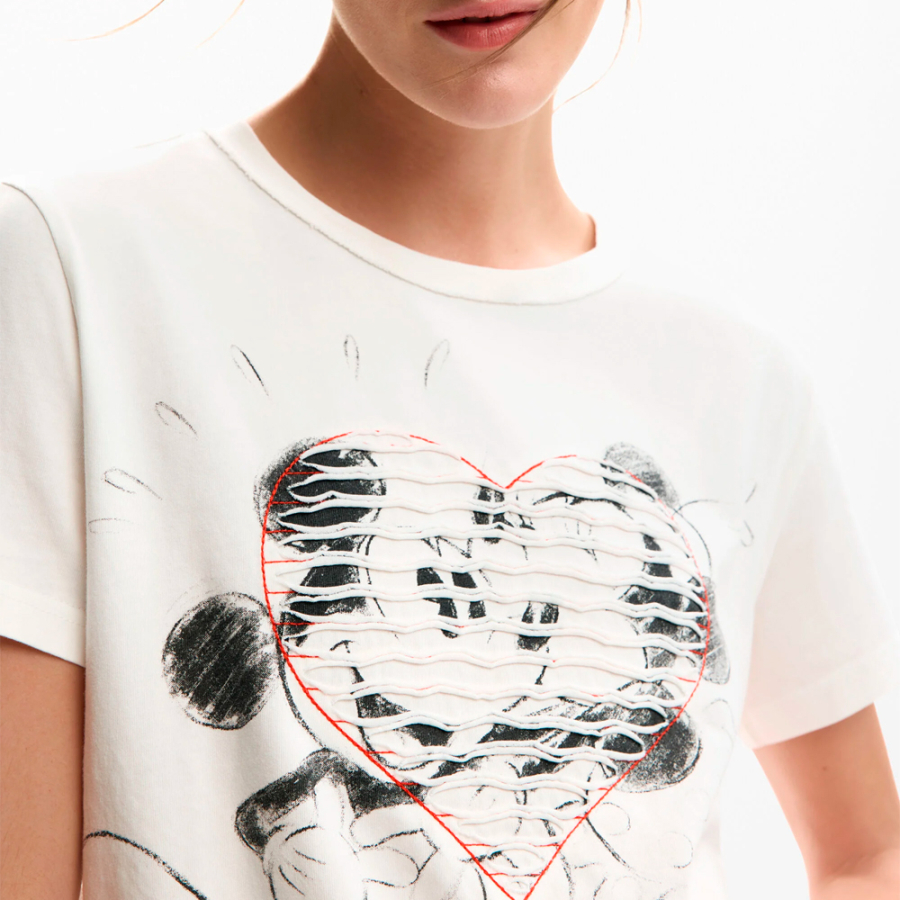 mickey-and-minnie-mouse-heart-t-shirt