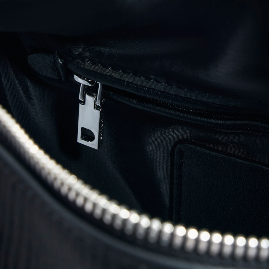 sac-moyen-avec-breloques-brodees