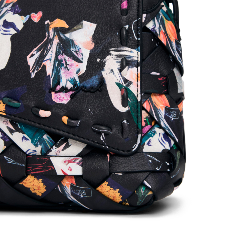 bolsa-pequena-trancada-com-estampa-floral