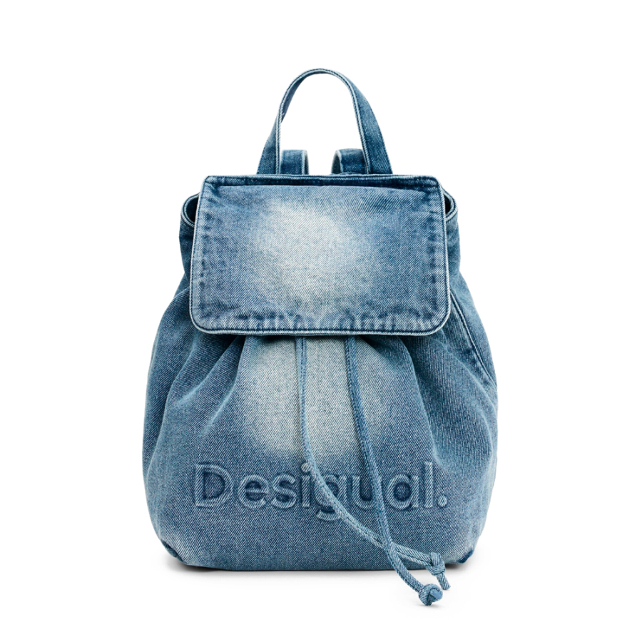 petit-sac-a-dos-avec-breloques-en-denim petit-sac-a-dos-avec-breloques-en-denim