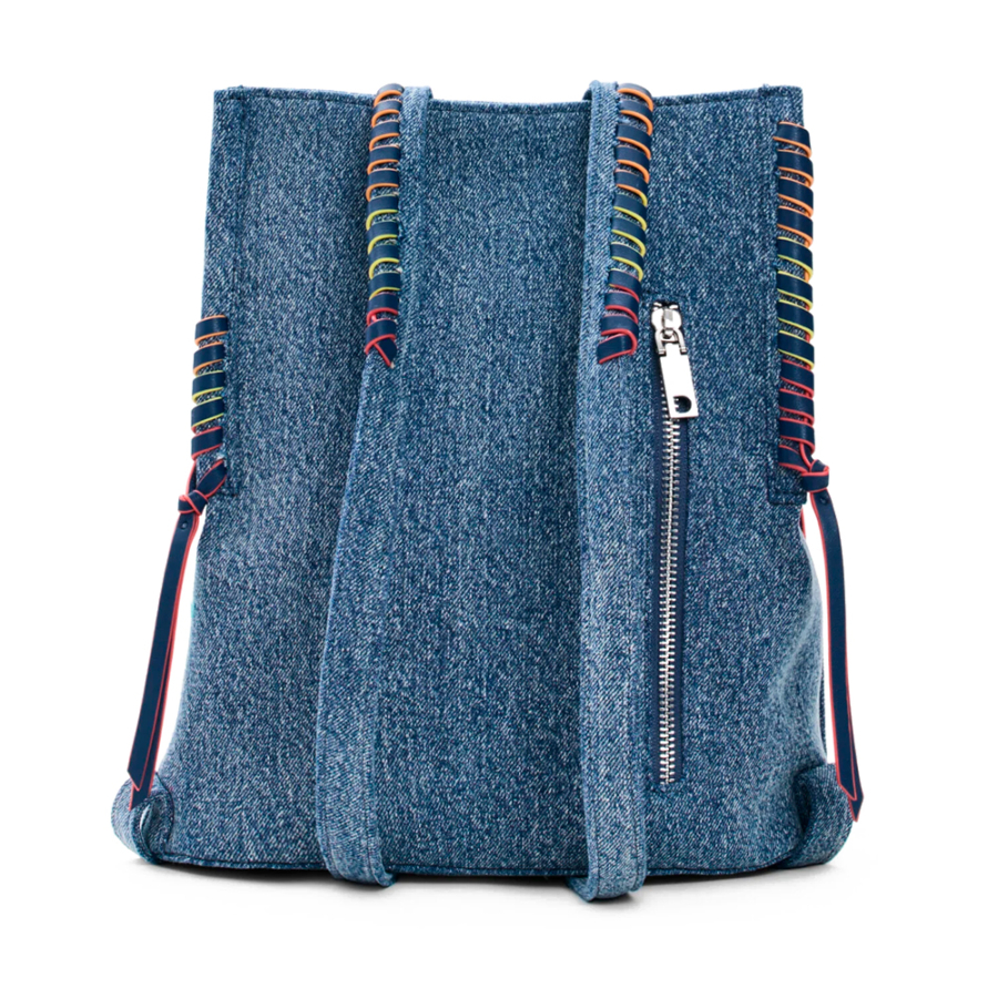 petit-sac-a-dos-en-denim-avec-un-coeur petit-sac-a-dos-en-denim-avec-un-coeur
