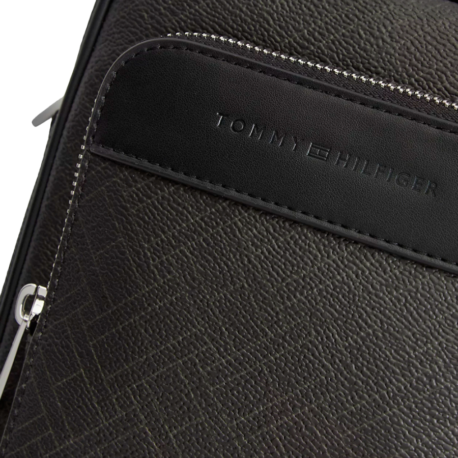 reporter-bag-with-shoulder-strap-and-logo