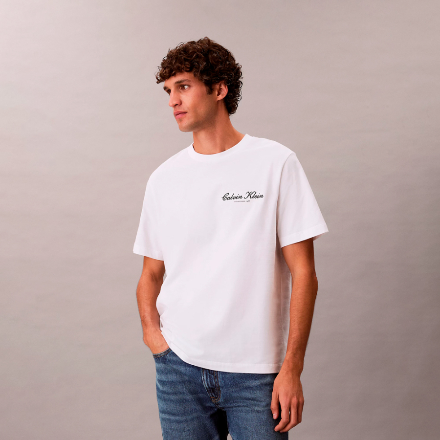 maglietta-con-logo-ricamato