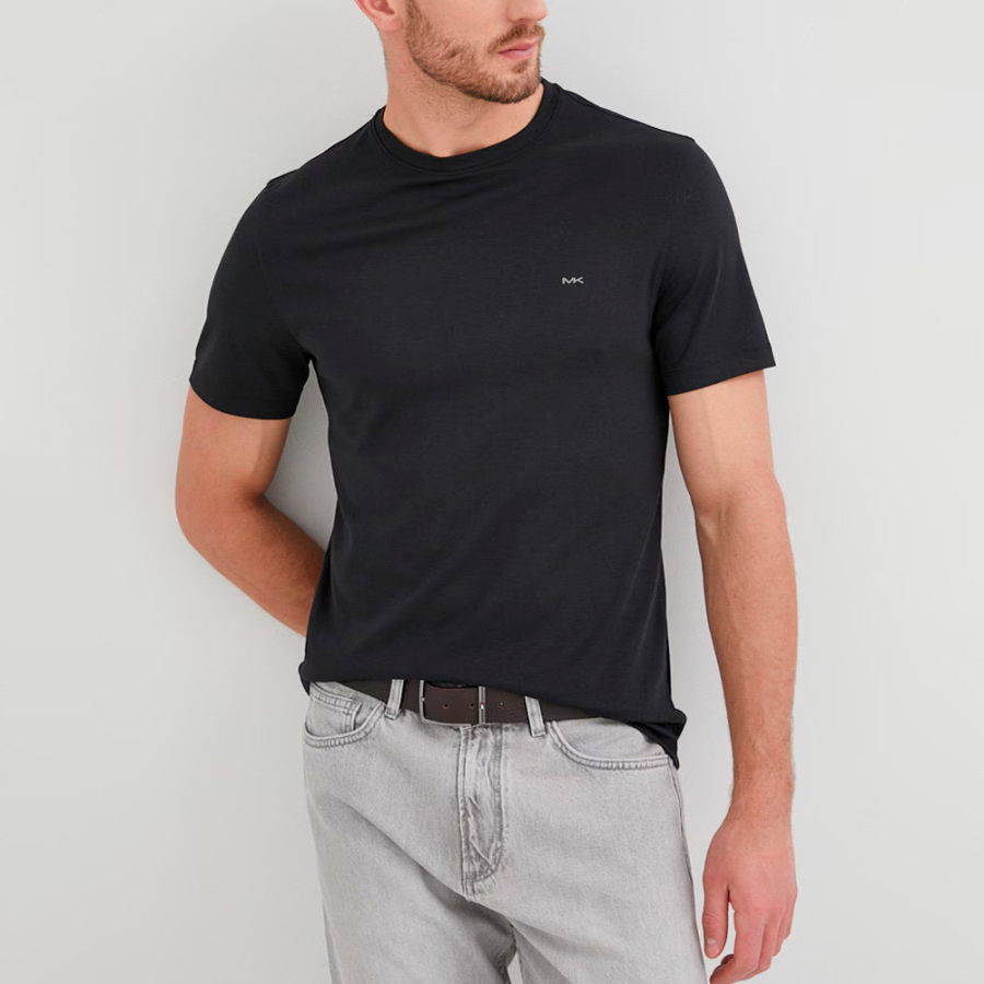 t-shirt-avec-logo-de-marque t-shirt-avec-logo-de-marque