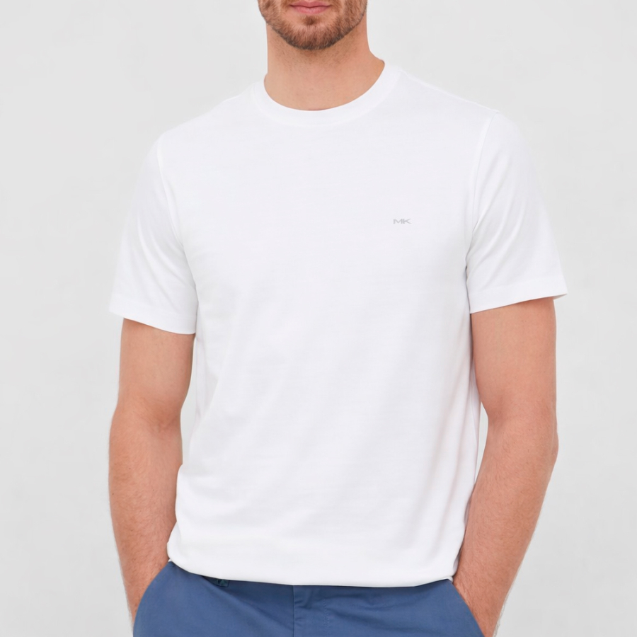 t-shirt-mit-markenlogo