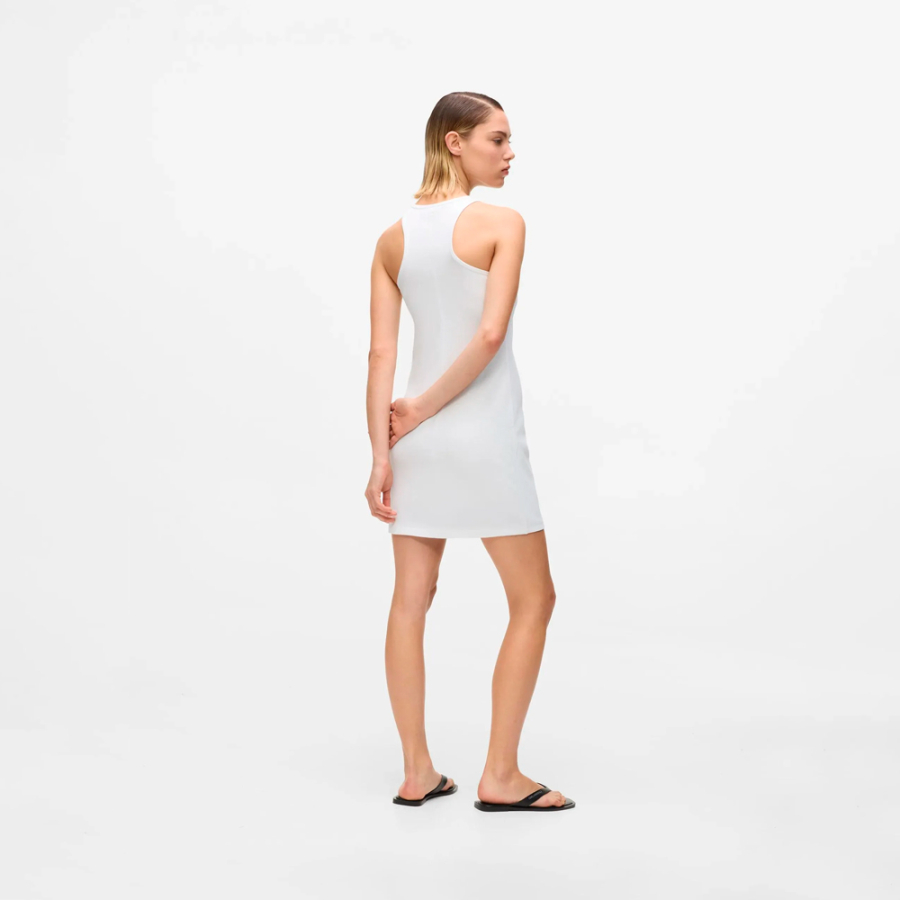 geripptes-kleid-mit-racerback