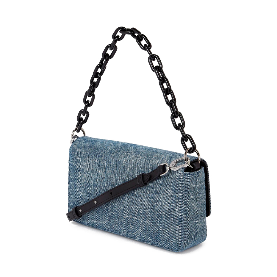 handtasche-mit-kettenhenkel-und-denim-stoff