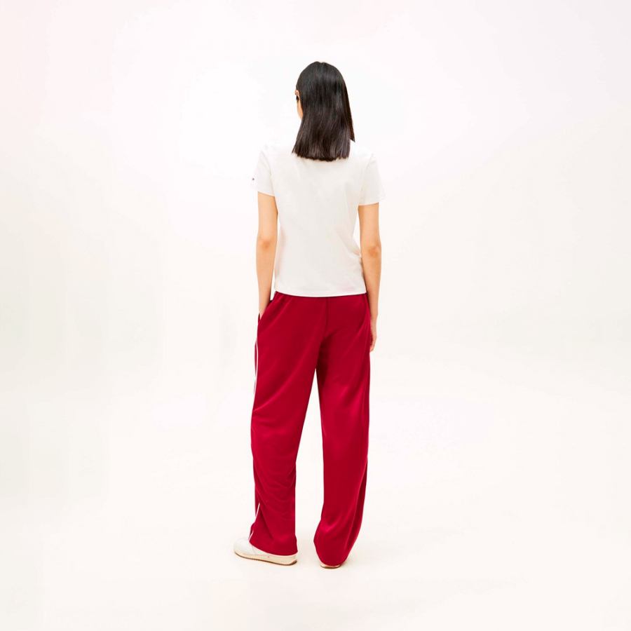 camiseta-regular-essential-logo-2