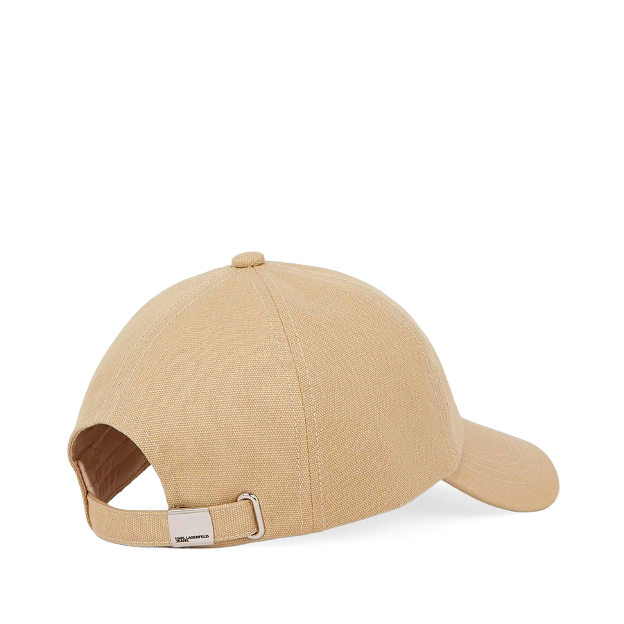 cap-with-logo-patch cap-with-logo-patch