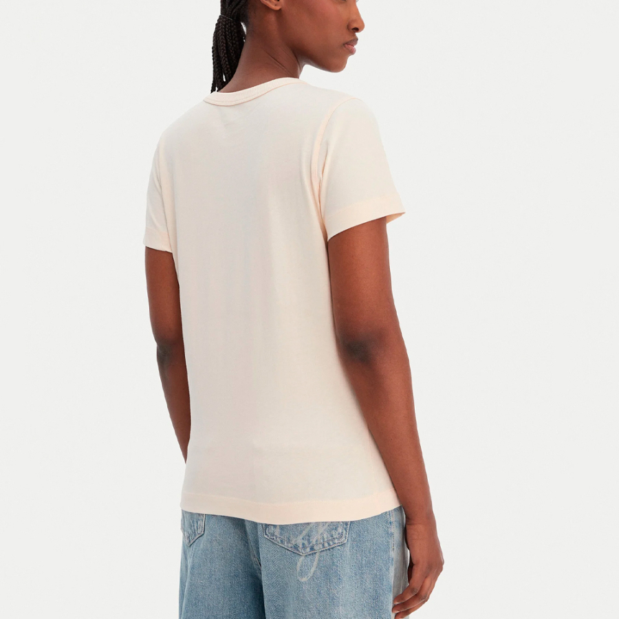 camiseta-con-logo-de-lentejuelas