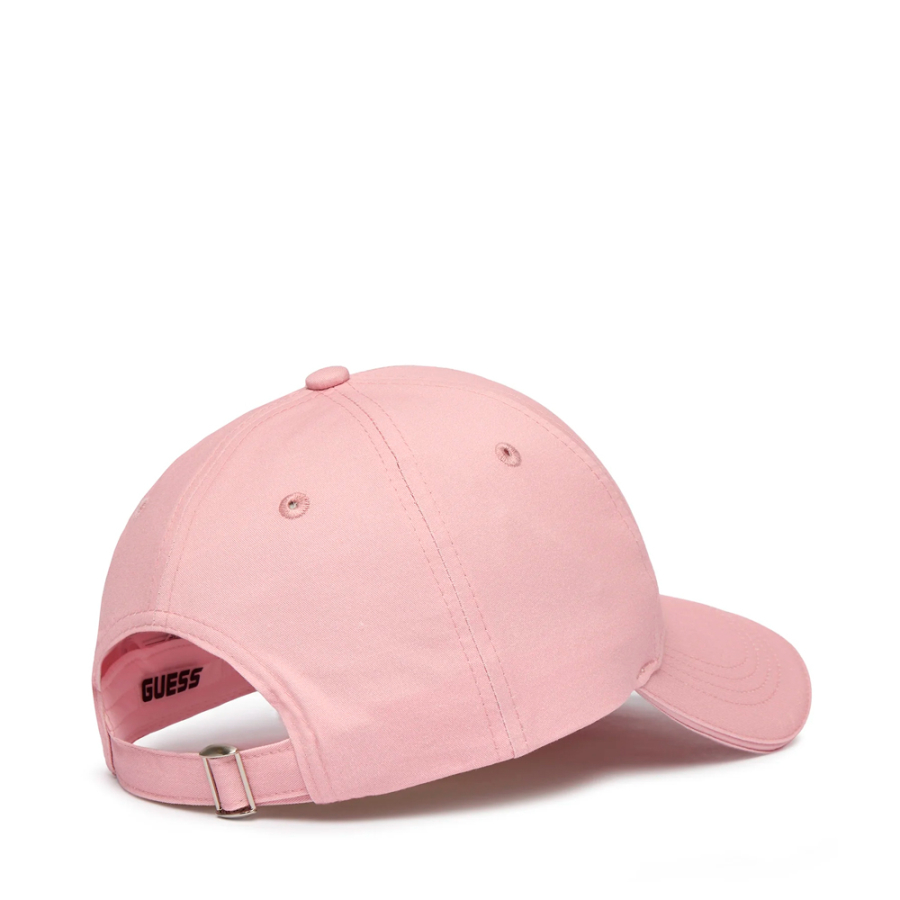 casquette-triangulaire-avec-logo-en-relief