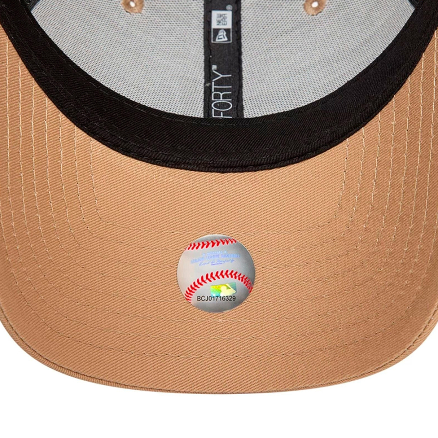 bone-ajustavel-new-york-yankees-league-essential-9forty