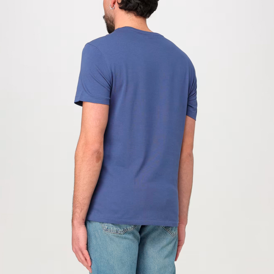 t-shirt-personnalise-col-rond-et-coupe-slim