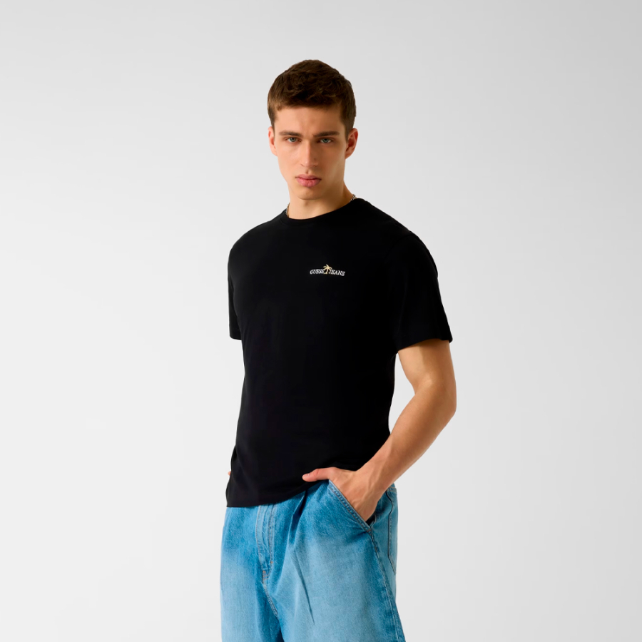 t-shirt-avec-logo-brode