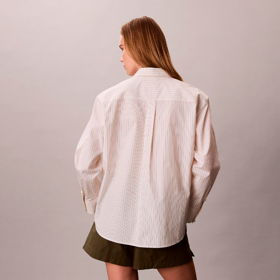 camisa-de-algodao-popeline-listrada-e-folgada