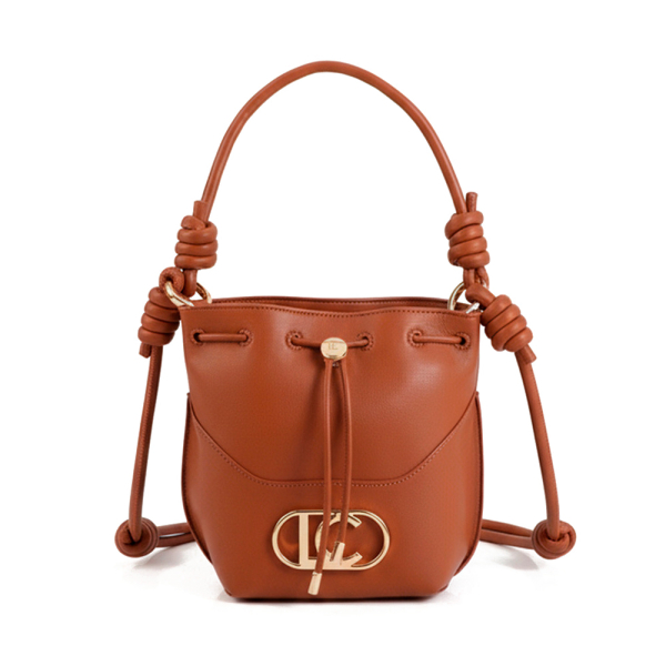 Lola Casademunt Sac poigne noue style Judas - U Brun- Ref 69 €