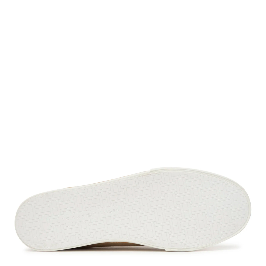 canvas-sneakers-with-embossed-logo