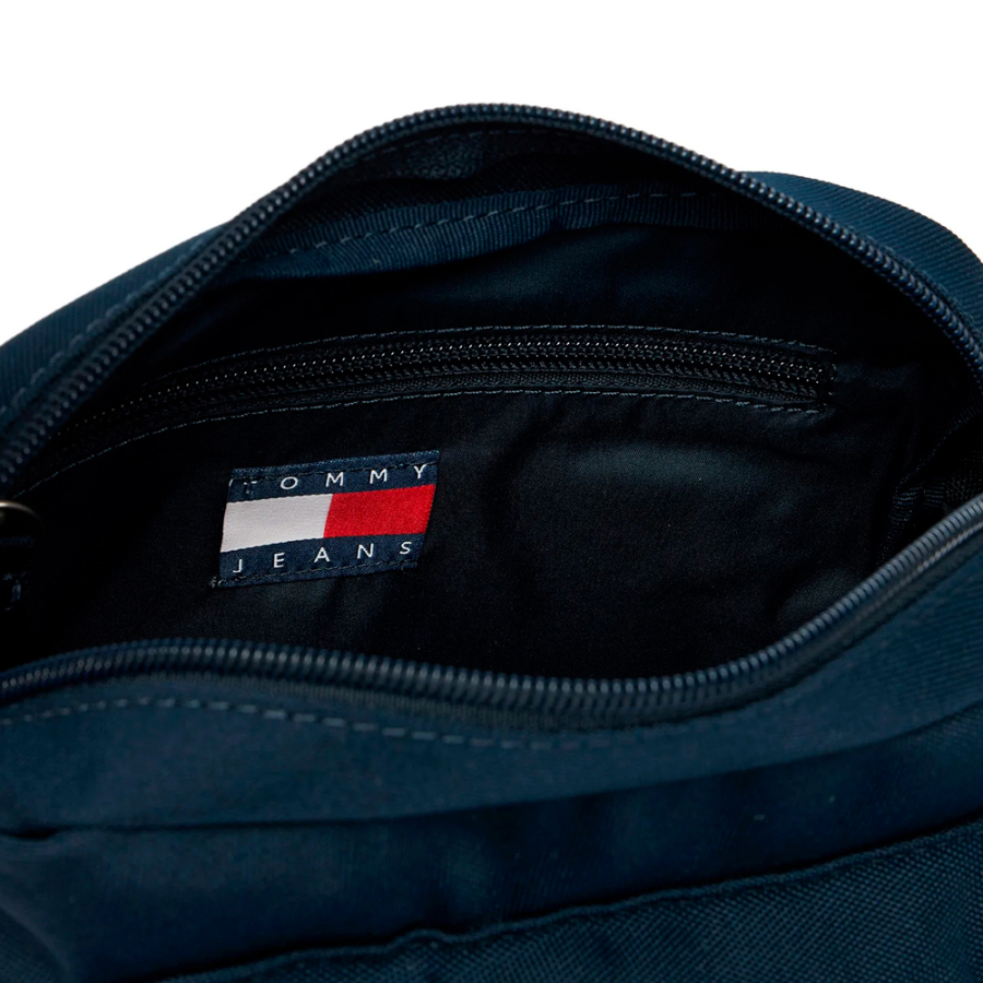 essential-shoulder-bag-with-inscription