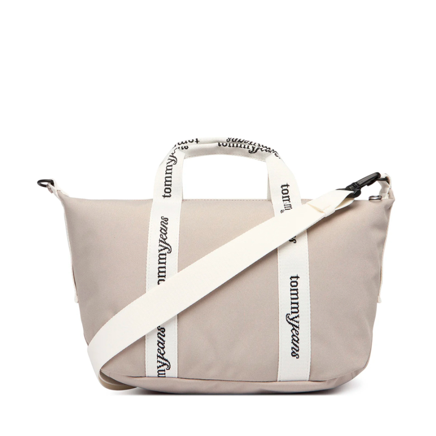 unverzichtbare-tragetasche-mit-aufschrift