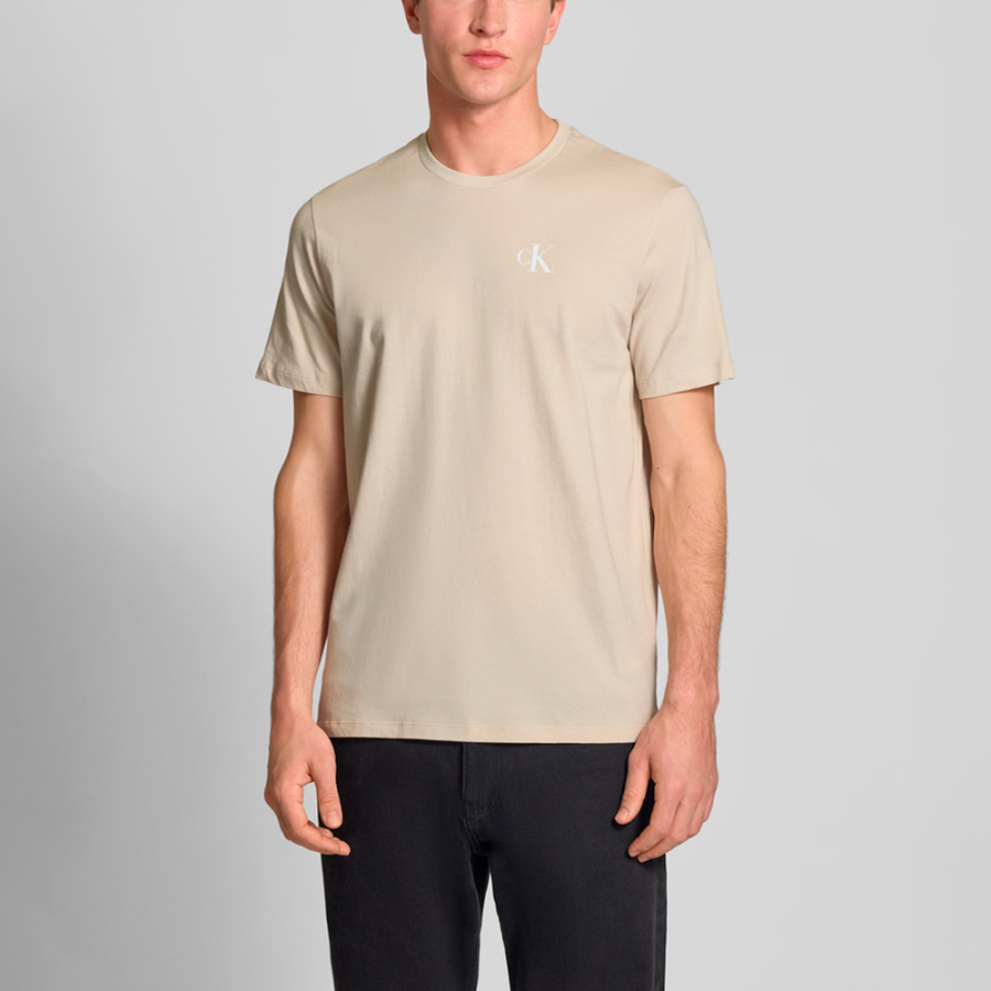 camiseta-classica-com-monologo-nas-costas