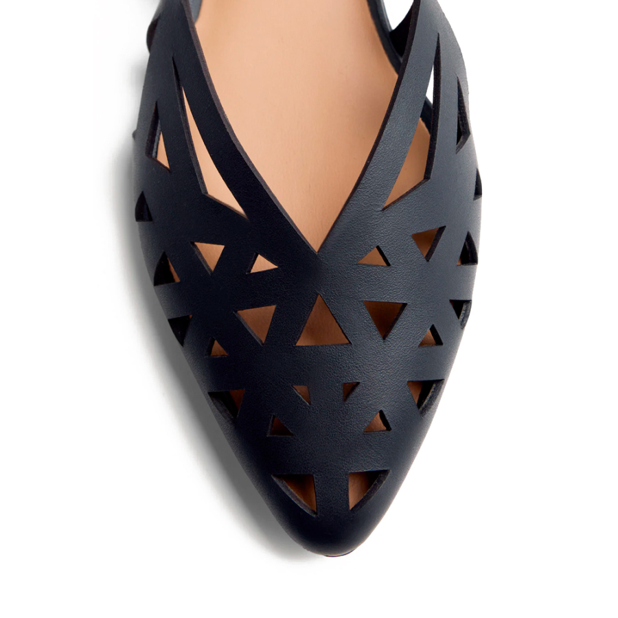 ballerines-en-cuir-ajoure-bumala