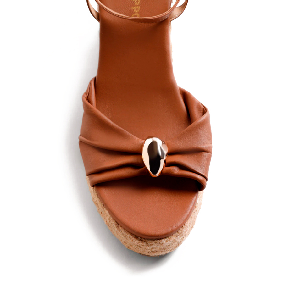 sandalias-de-couro-com-plataforma-soudan-jewel