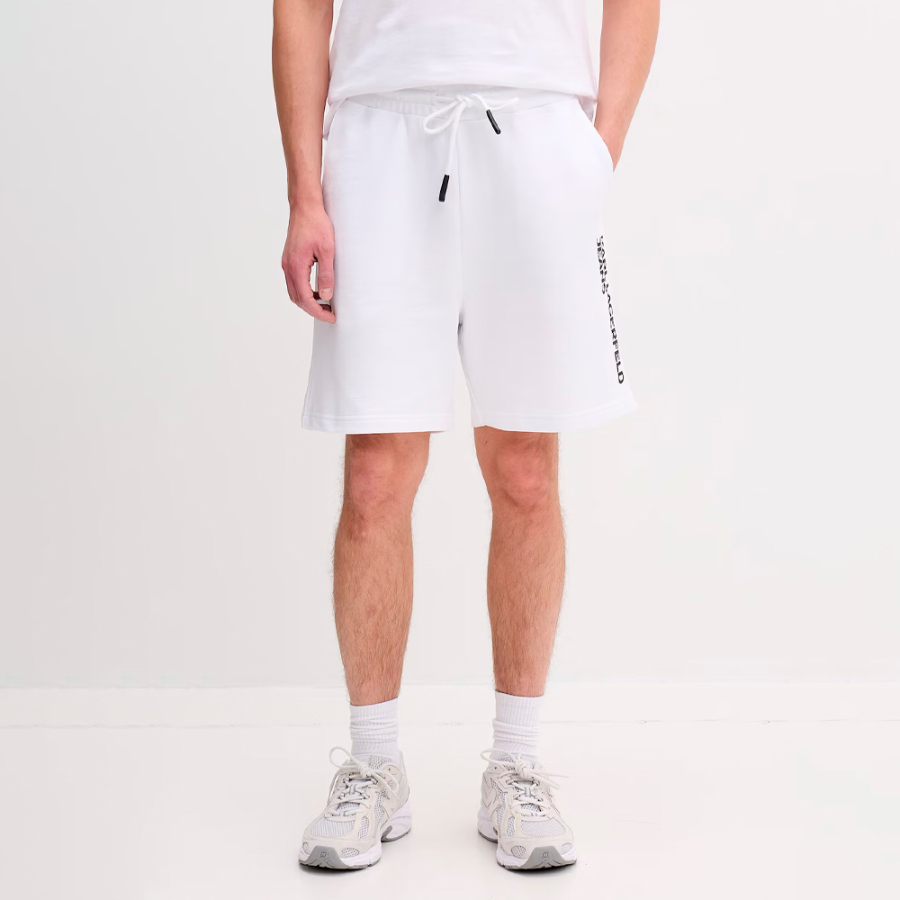 trainingsshorts-mit-logo