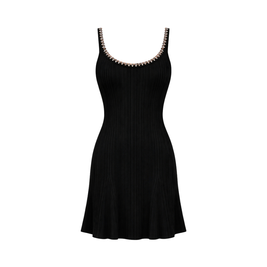 stretch-strickkleid-mit-kettenverzierung