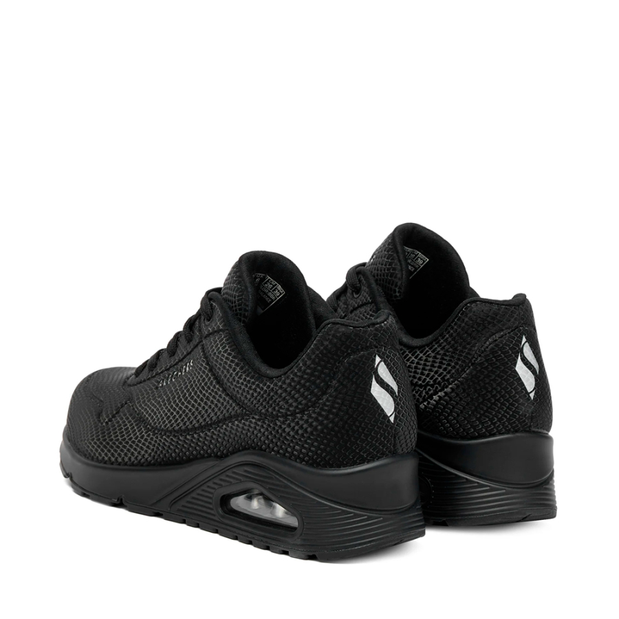 uno-sneakers-glanzende-schuppen