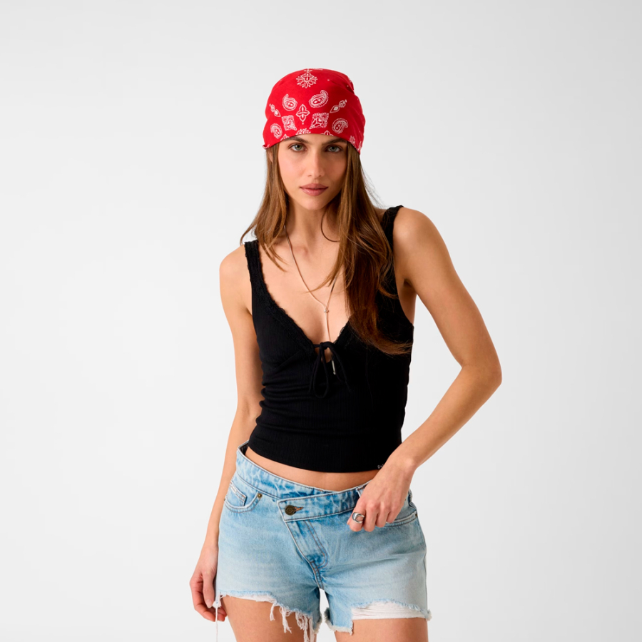 top-in-maglia-a-coste-con-lacci