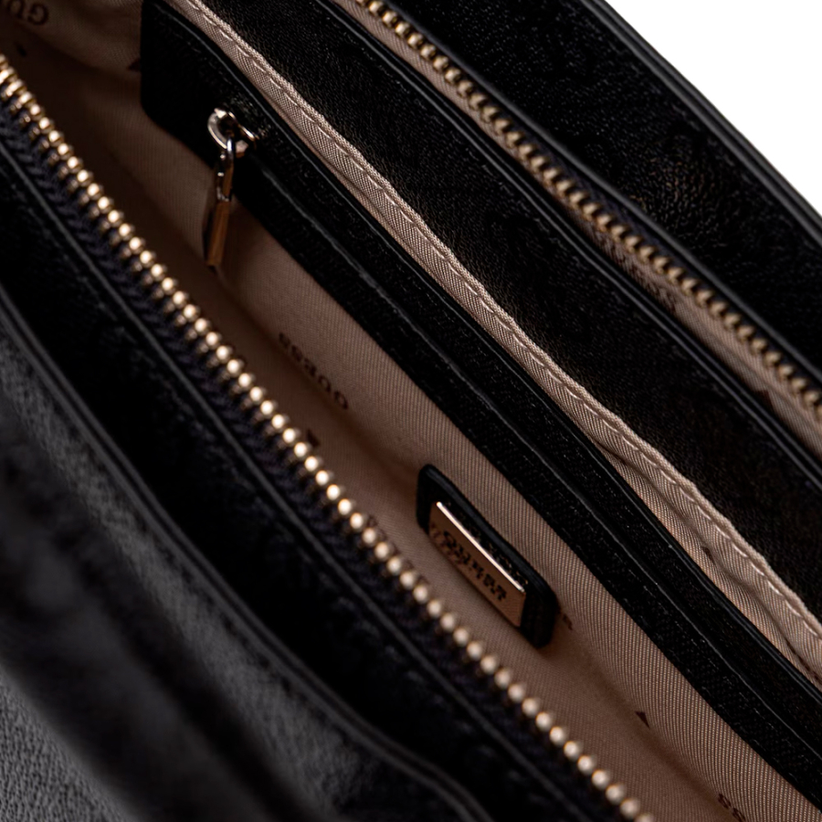 leona-handbag-with-multiple-compartments