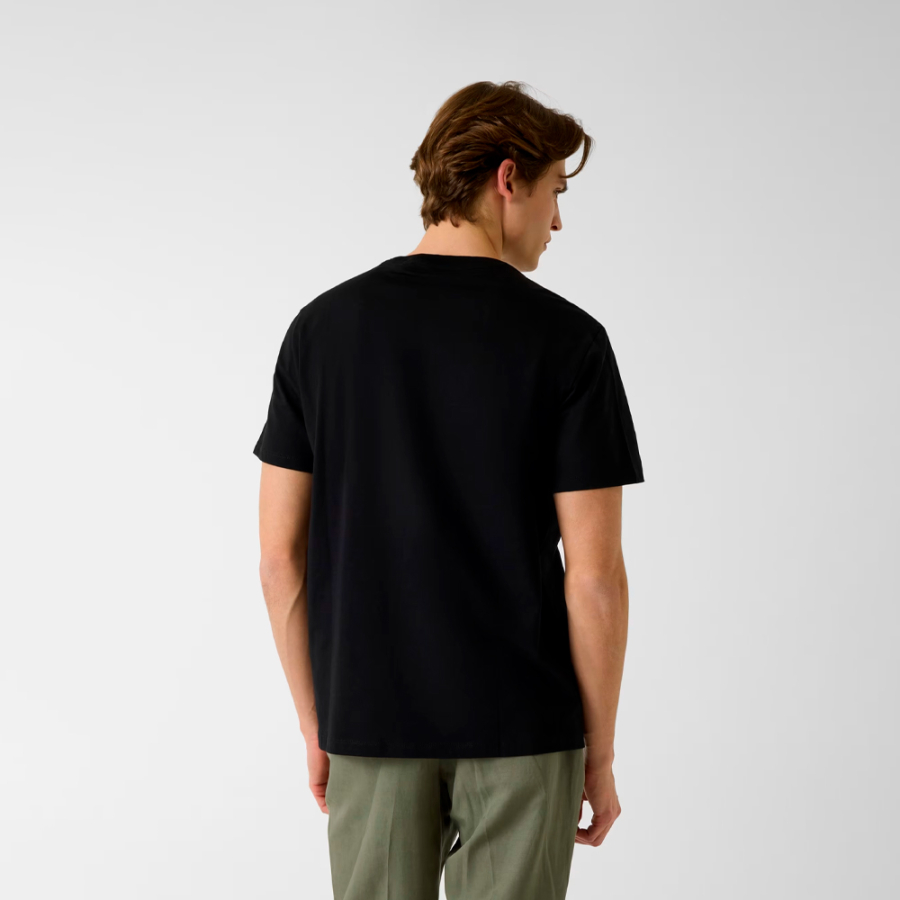 t-shirt-avec-logo-4g