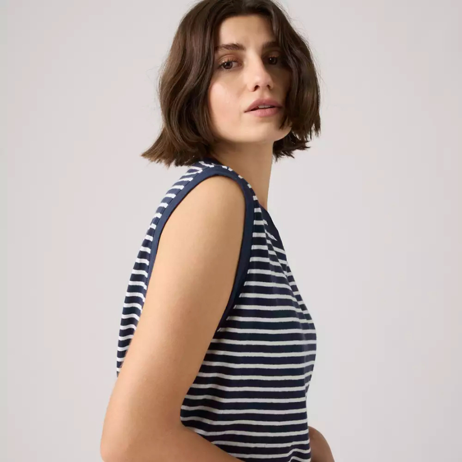 t-shirt-canotta-angolare