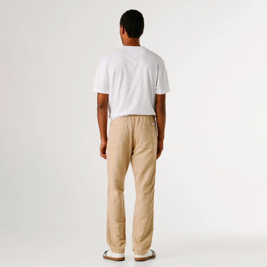 pantalon-chino-con-cordon-ajustable pantalon-chino-con-cordon-ajustable