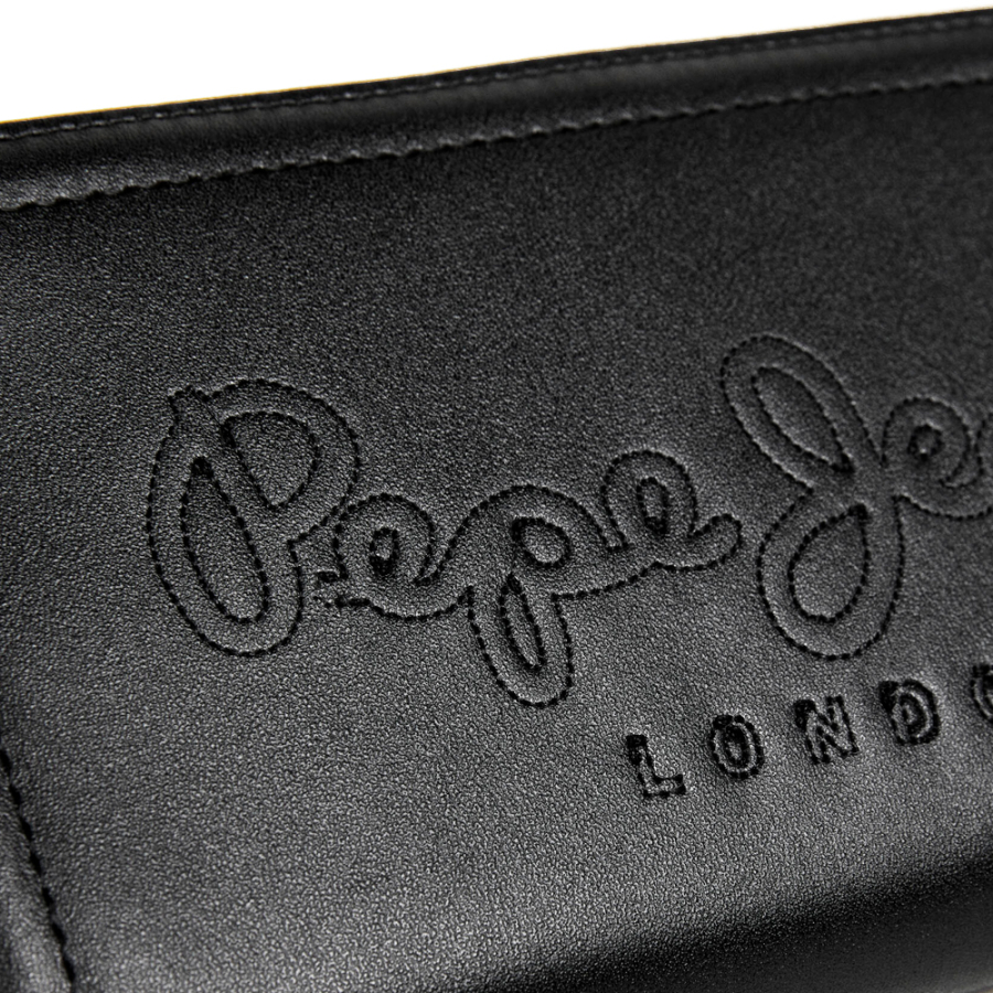 wallet-with-zip-closure wallet-with-zip-closure