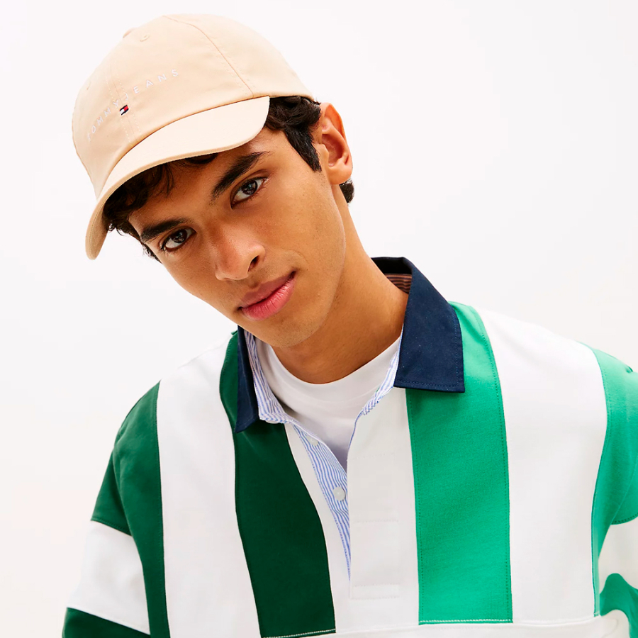 cappellino-da-baseball-con-logo-lineare-ricamato