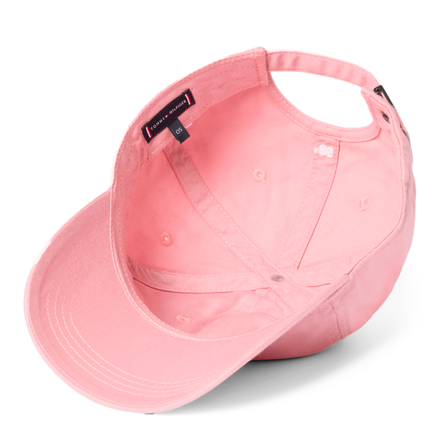 baseball-cap-with-embroidered-logo