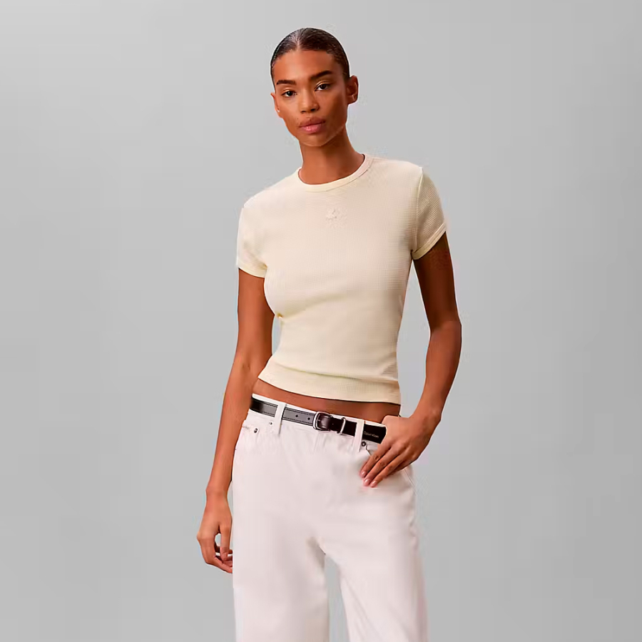 slim-t-shirt-mit-monogramm-patch