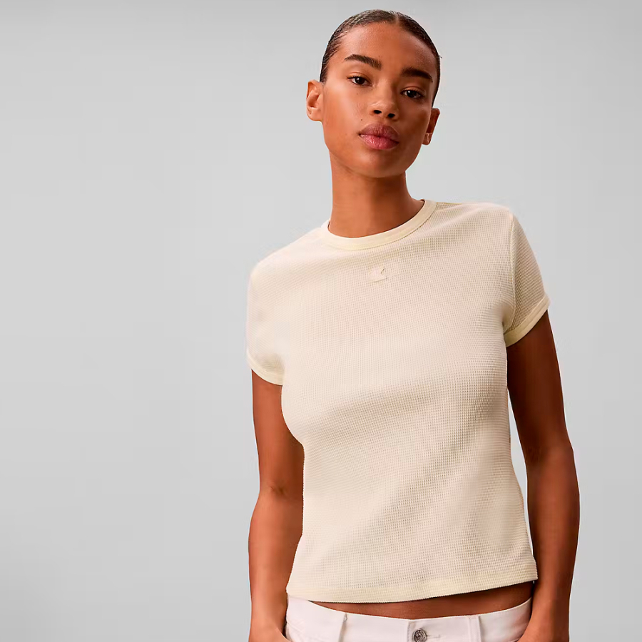 t-shirt-slim-a-ecusson-monogramme