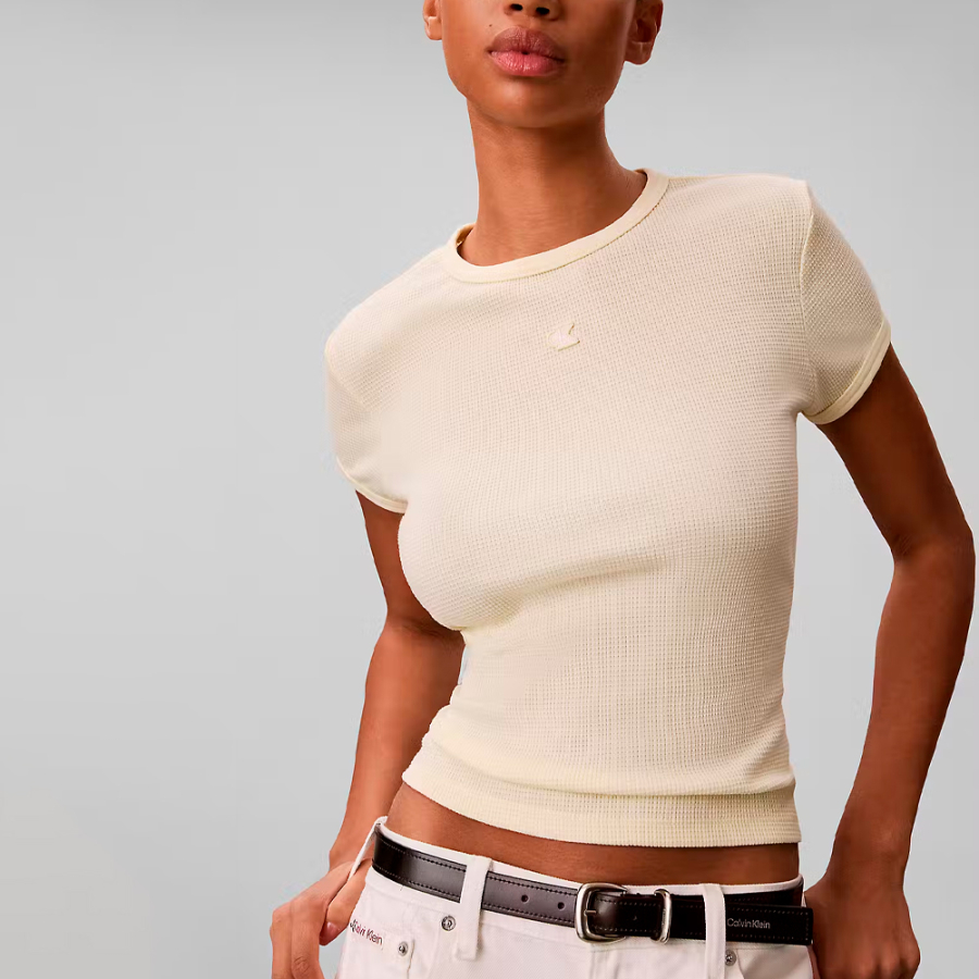 slim-t-shirt-mit-monogramm-patch