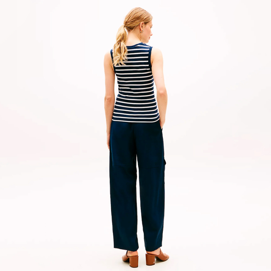 t-shirt-senza-maniche-dalla-vestibilita-aderente