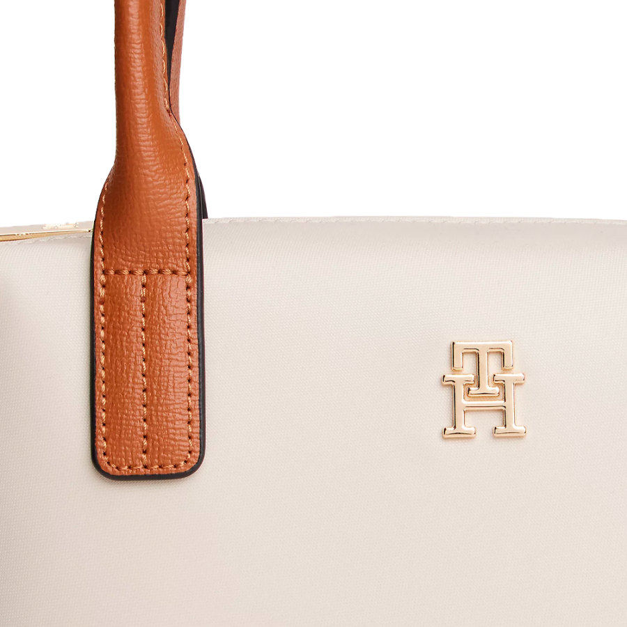 tragetasche-mit-th-monogramm