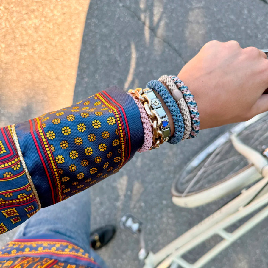 elastico-per-capelli-color-blu-polvere-rosa-polvere