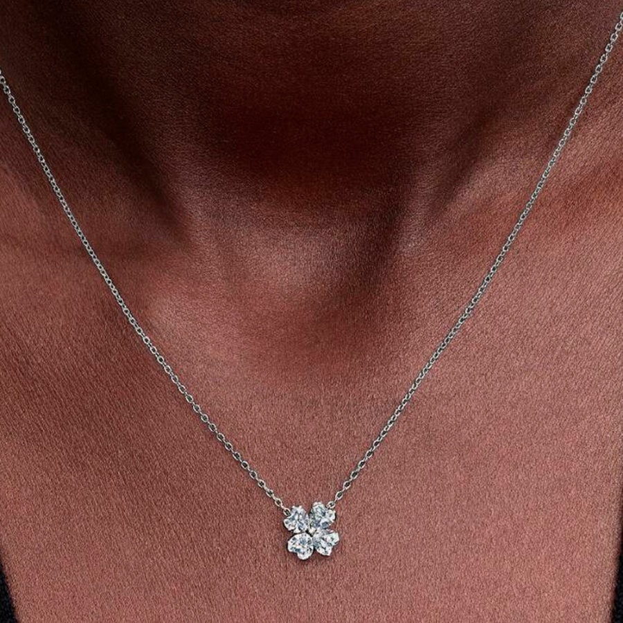 necklace-with-sparkling-lucky-clover-pendant-394502c01 necklace-with-sparkling-lucky-clover-pendant-394502c01