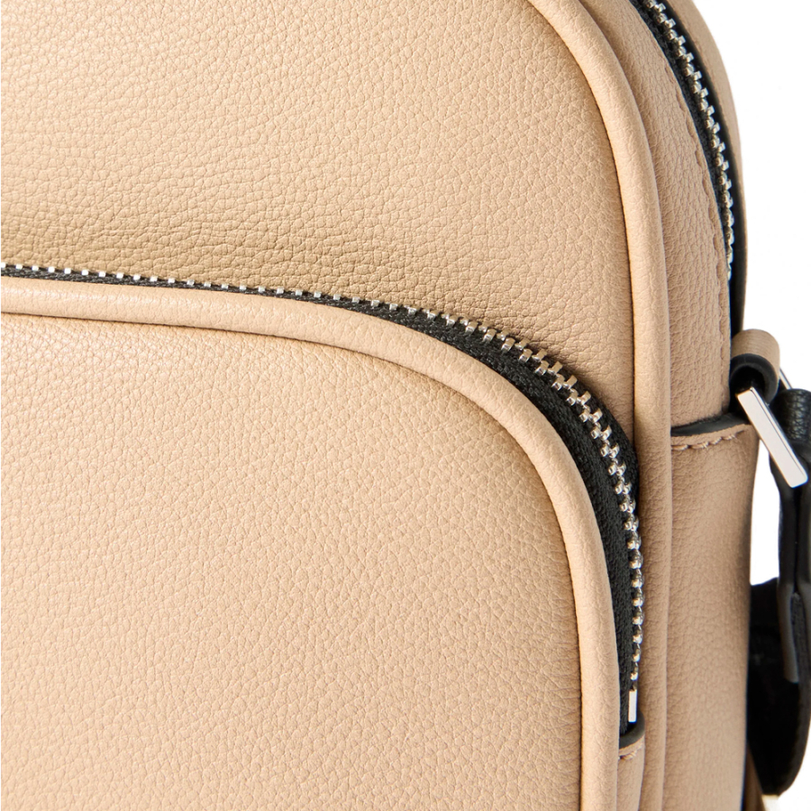 bolsa-transversal-com-logo-quadrado-klj