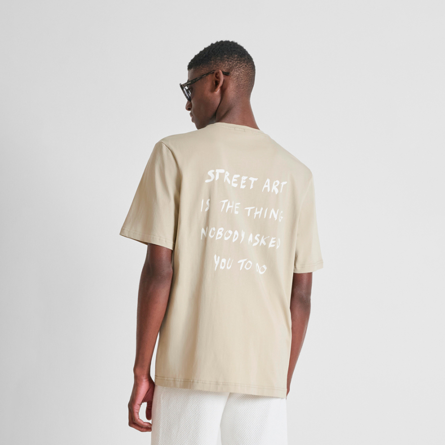 relaxed-fit-t-shirt-with-urban-art-print