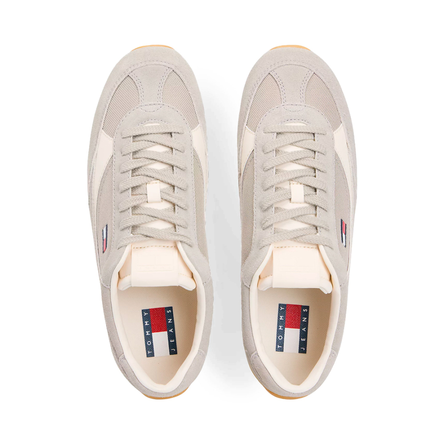 sneakers-da-running-in-pelle-scamosciata-provenienti-dall-archivio